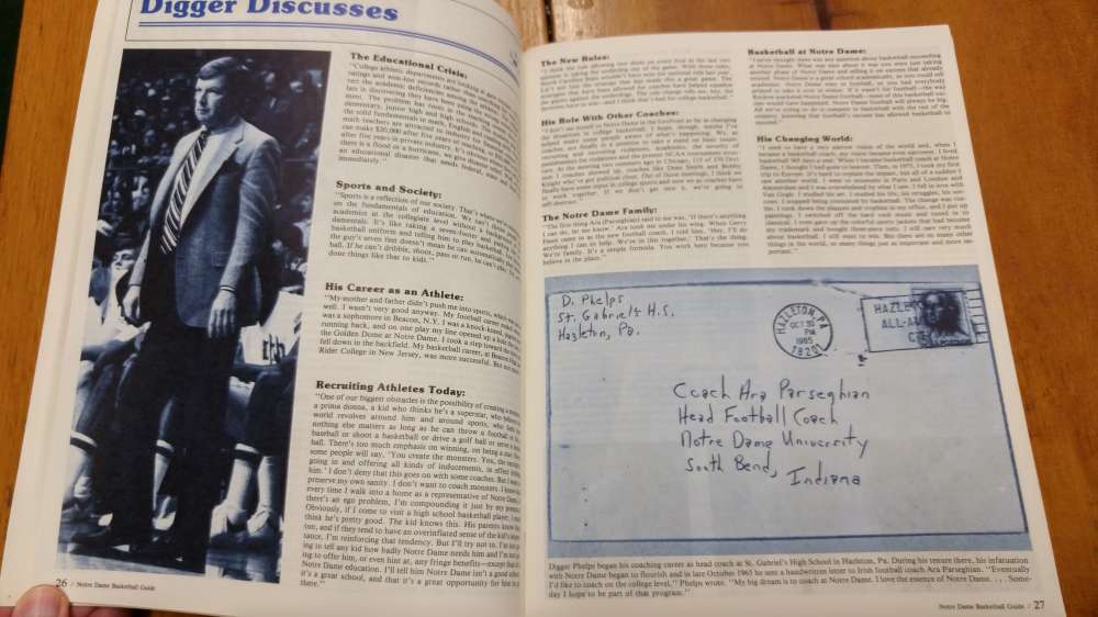 Notre Dame Basketball Guide Digger Phelps 1983-1984 Vintage Magazine J61800 - Image 4