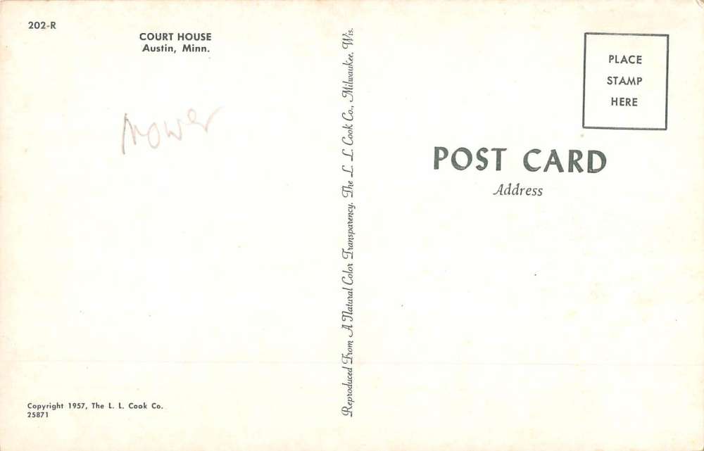 Austin Minnesota Court House Street View Vintage Postcard K55623 - Image 2