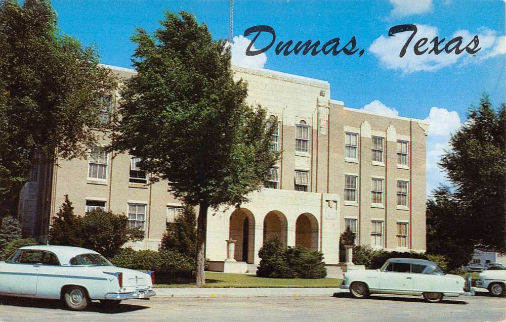 Dumas Texas Moore Court House Street View Vintage Postcard K63468