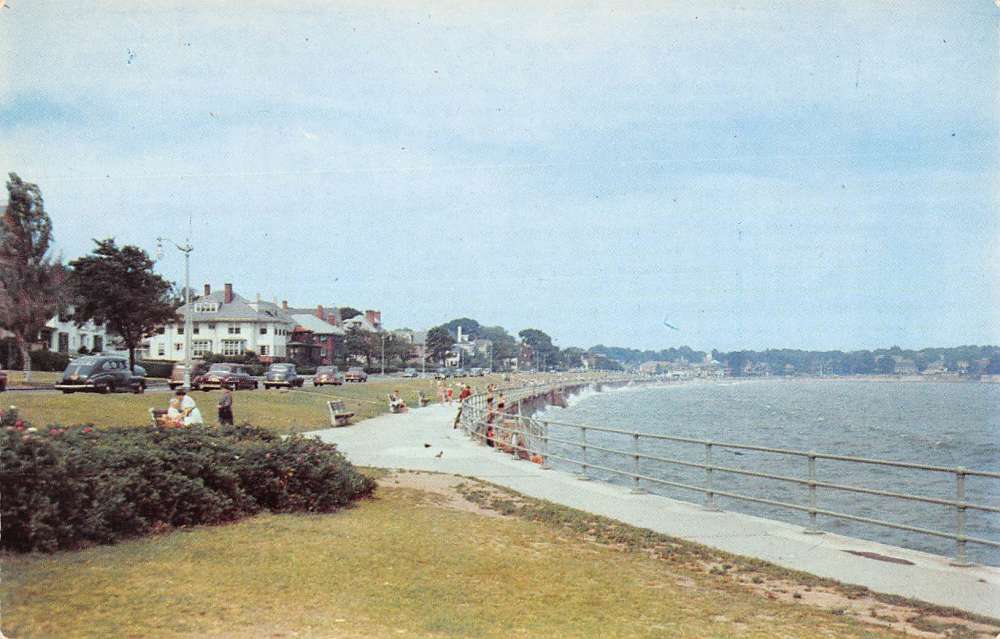 Lynn Massachusetts Kings Beach Street View Vintage Postcard K69538