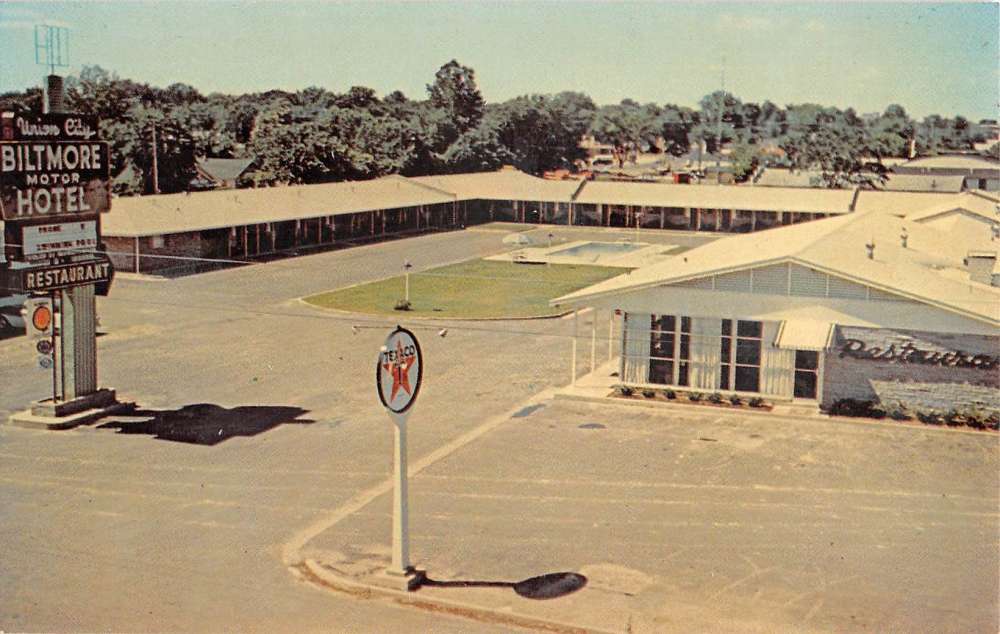 Union City Tennessee Biltmore Motor Hotel Texaco Gas Vintage Postcard K69680