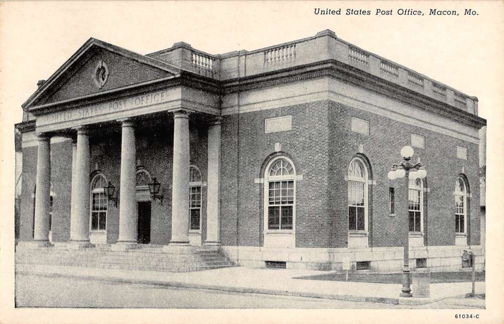 Macon Missouri Post Office Street View Antique Postcard K70094 Mary L