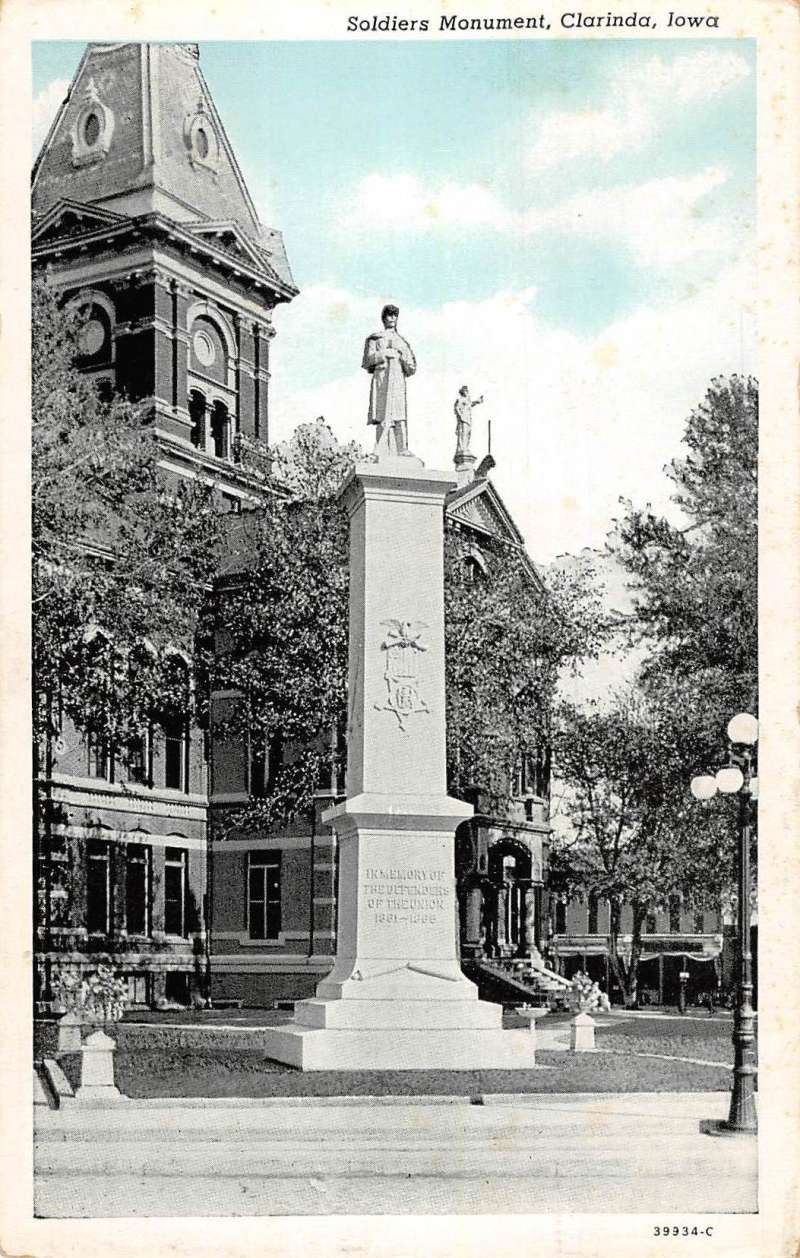 Clarinda Iowa Soldiers Monument Street View Antique Postcard K83017