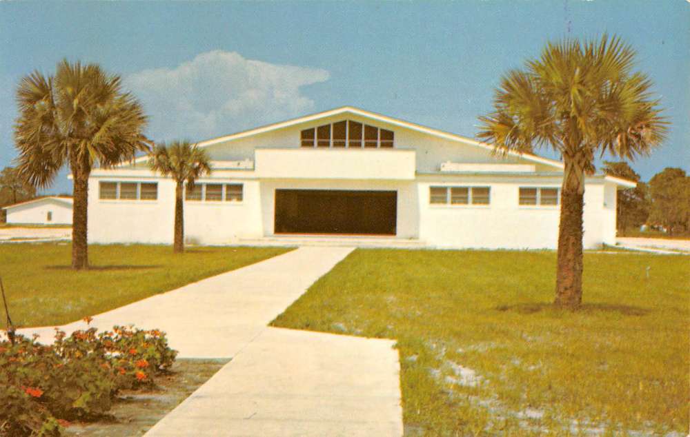 Hobe Sound Florida Sea Breeze Camp Ground Street View Vintage Postcard K85246