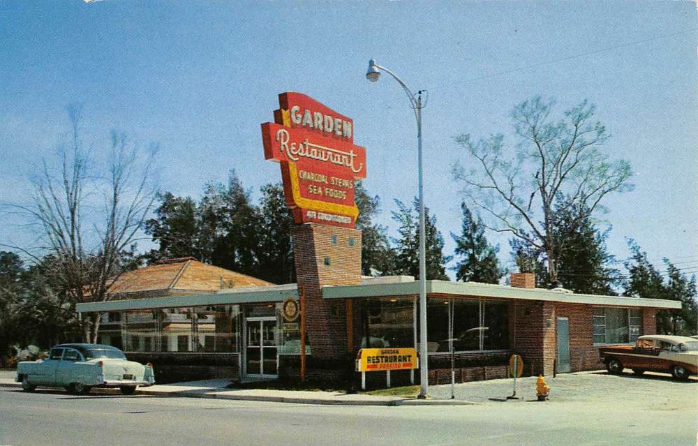 Starke Florida Garden Restaurant Street View Vintage Postcard K96066