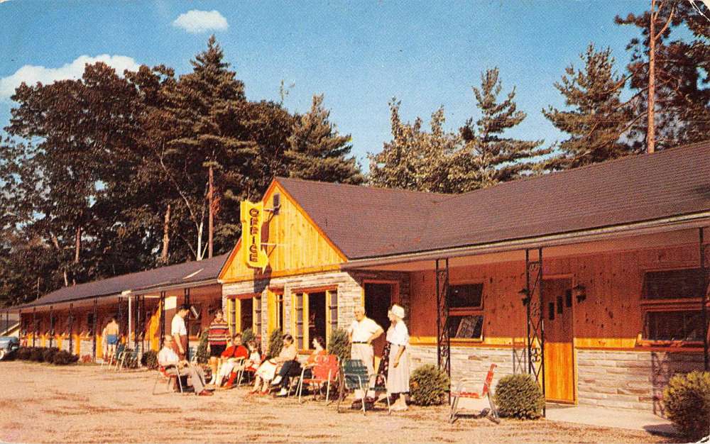 Holderness New Hampshire Boulders Motel Cottages Vintage Postcard K97188 Mary L. Martin Ltd