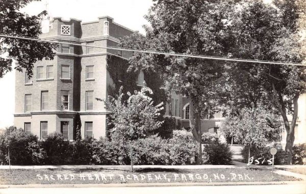 Fargo North Dakota Sacred Heart Academy Real Photo Antique Postcard K98701
