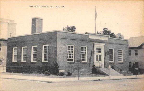 Mt Joy Pennsylvania Post Office Street View Antique Postcard K98939