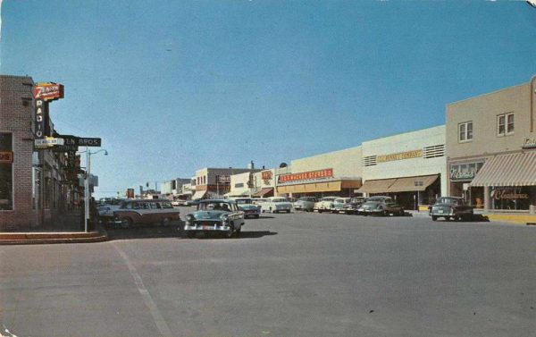Hobbs New Mexico birds eye view west on Broadway vintage pc Z49149