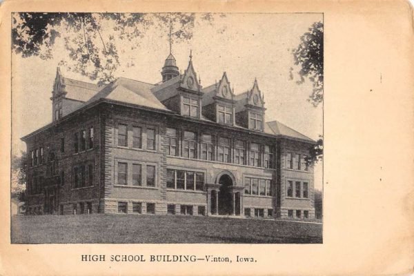 Vinton Iowa High School Building Street View Antique Postcard K99443