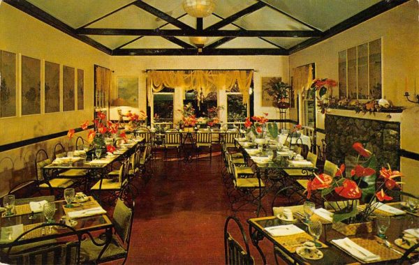 Honolulu Hawaii Waioli Tea Room Interior Vintage Postcard K101245