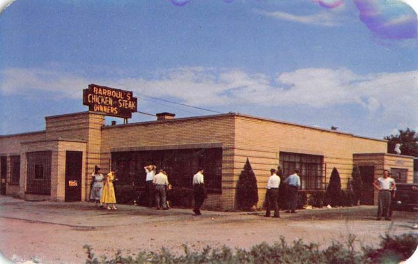 Valparaiso Indiana Barbouls Restaurant Street View Vintage Postcard K101625
