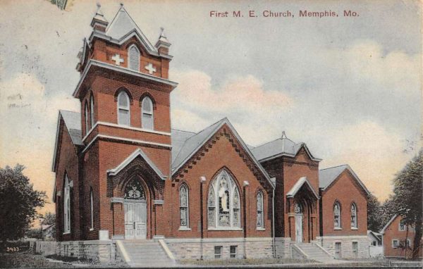 Memphis Missouri First ME Church Street View Antique Postcard K101832