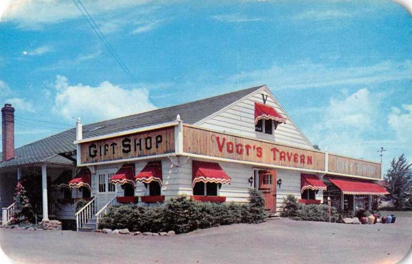 Mountainhome Pennsylvania Vogt's Tavern and Gift Shop Vintage Postcard J78884