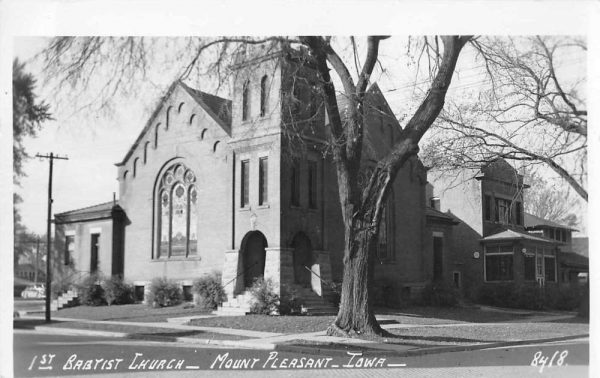 Mount Pleasant Iowa 1st Baptist Church Real Photo Antique Postcard J78916