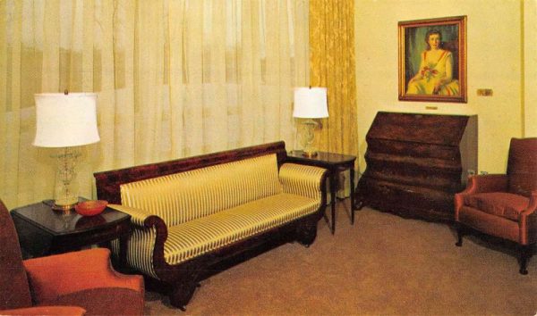 Washington DC AAUW Educational Center Members Lounge Vintage Postcard K103958
