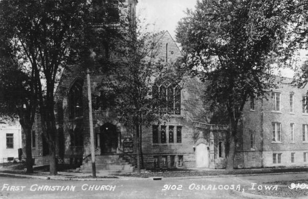 Oskaloosa Iowa First Christian Church Real Photo Antique Postcard K104456