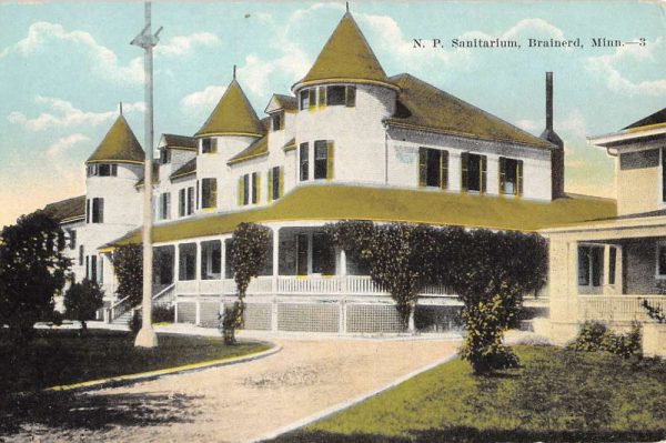 Brainerd Minnesota NP Sanitarium Street View Antique Postcard K105281