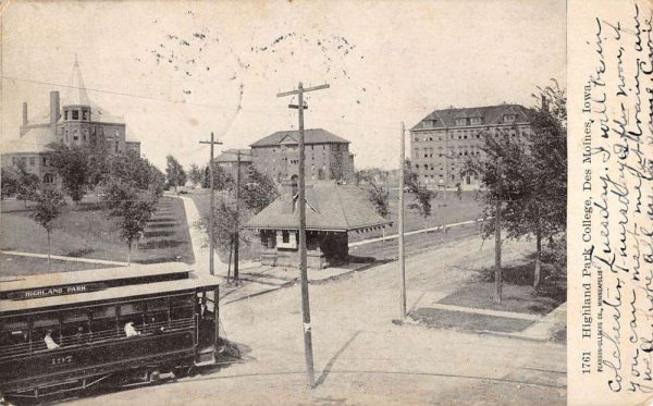Des Moines Iowa Highland Park College Street View Antique Postcard K105888