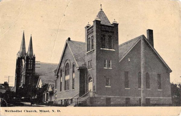 Minot North Dakota Methodist Church Street View Antique Postcard K106290