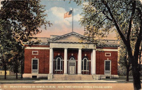 Iowa Falls Iowa Post Office Street View Antique Postcard K106317