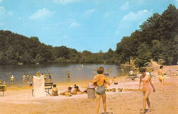 Berkeley Springs West Virginia Cacapon Lake Bathing Beach Postcard K107596