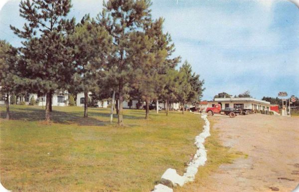 Roberta Georgia Pine Lawn Motor Court Vintage Postcard JA4741668