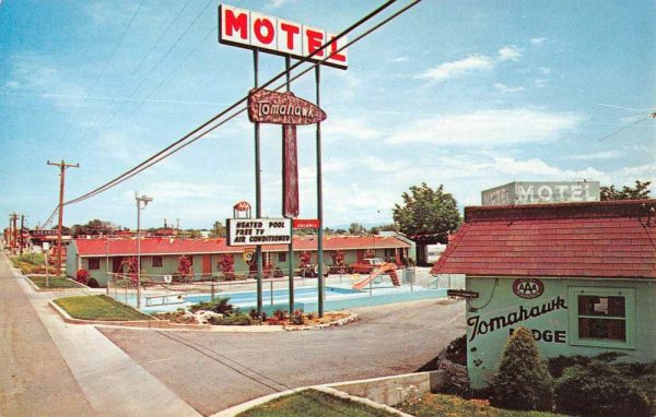 Cortez Colorado Tomahawk Lodge Pool View Vintage Postcard KA688645