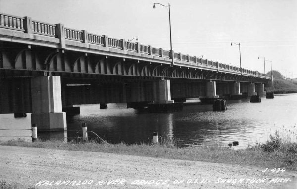 Saugatuck Michigan Kalamazoo River Bridge Real Photo Vintage Postcard JE229496