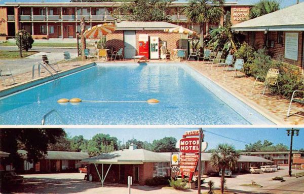 Pensacola Florida DeLuna Motor Hotel Coke Machine Vintage Postcard JF686848