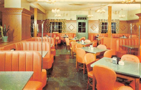 Williamsburg Virginia Capitol Restaurant Dining Room Vintage Postcard JE229936
