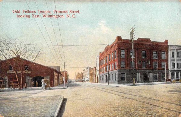Wilmington North Carolina Princess Street Odd Fellows Temple Postcard JE359471