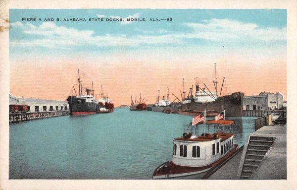 Mobile Alabama State Docks Piers A and B Vintage Postcard JE359625