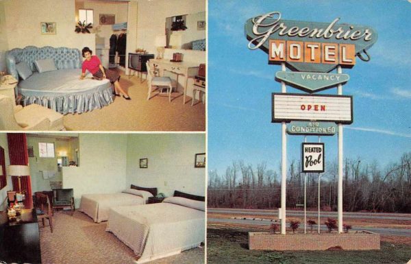 Lumberton North Carolina room & courtyard Greenbrier Motel vintage pc ZD549885 - Image 2