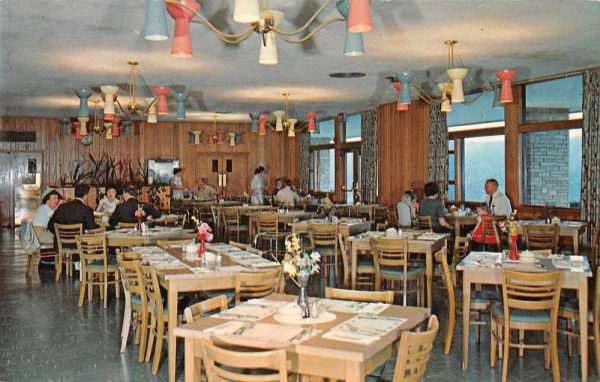 Berkeley Springs West Virginia Cacapon Lodge Dining Room Postcard JE359730