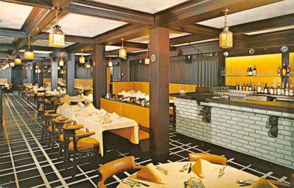 Bethesda Maryland Kenwood Golf and Coutry Club Dining Room Postcard JE359924