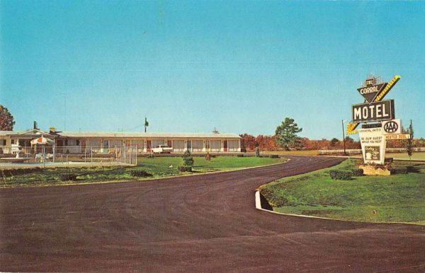 Fredericktown Missouri The Corral Motel Vintage Postcard JF360159