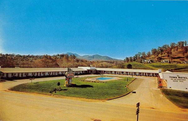 Franklin North Carolina The Town Motel Swimming Pool Vintage Postcard JF685016