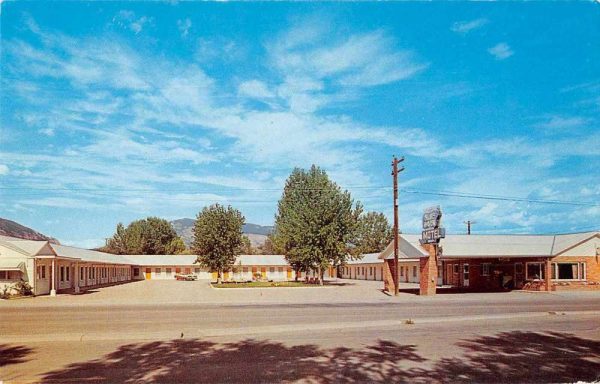 Cody Wyoming Blue Haven Motel Vintage Postcard JF685019