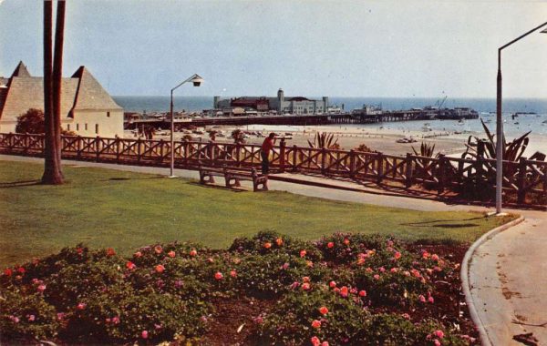 Santa Monica California scenic view from Municipal Pier vintage pc ZA441377