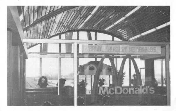 Vinita Oklahoma interior world's largest McDonald's vintage pc ZC548876