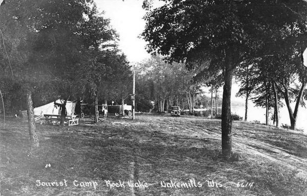Lake Mills Wisconsin Rock Lake Tourist Camp Real Photo Vintage Postcard JH230537