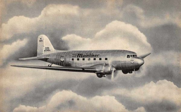 United Air Lines Skylounge Mainliner Airplane Vintage Postcard JH230753