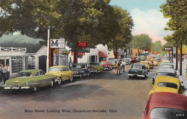 Geneva-on-the-Lake Ohio looking west down Main Street antique pc ZC549082