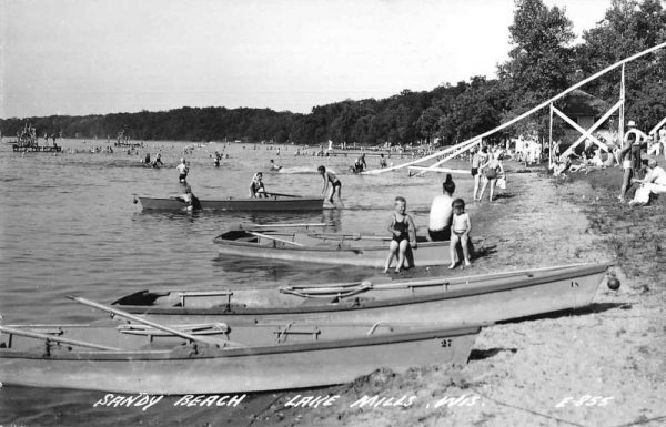 Lake Mills Wisconsin Sandy Beach Real Photo Vintage Postcard JH231098