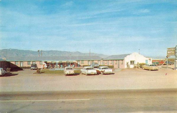 Tucson Arizona Desert Vista Motel and Trailer Park Vintage Postcard JI658028