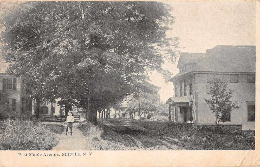 Stittville New York East Maple Avenue Street Scene Vintage Postcard