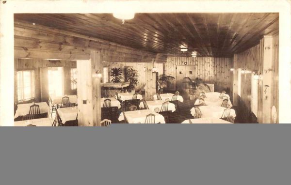 Miami Florida interior Capt. Tom's Seafood Restaurant real photo pc BB412