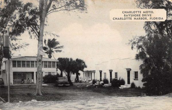 Charlotte Harbor Florida view of Charlotte Motel entrance antique pc BB557