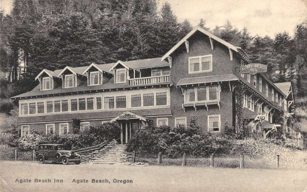Agate Beach Oregon view of front Agate Beach Inn vintage pc CC399